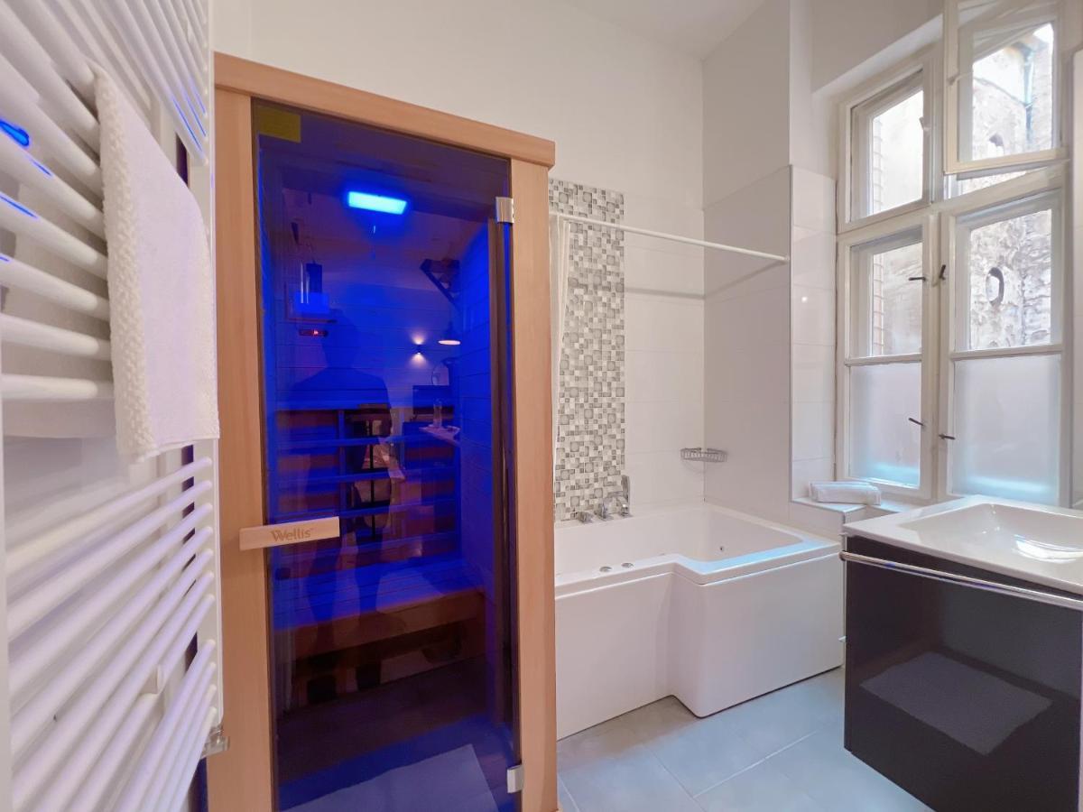 Duplex Penthouse With Sauna & Jacuzzi In The Centre Of Apartment